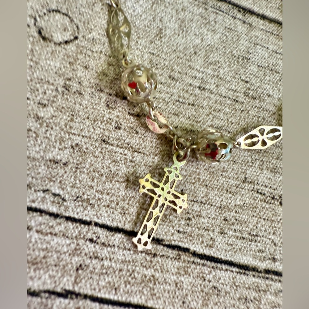 Rosary prayer bracelet with cross, string of beads arranged in a decade - Picture 7 of 7